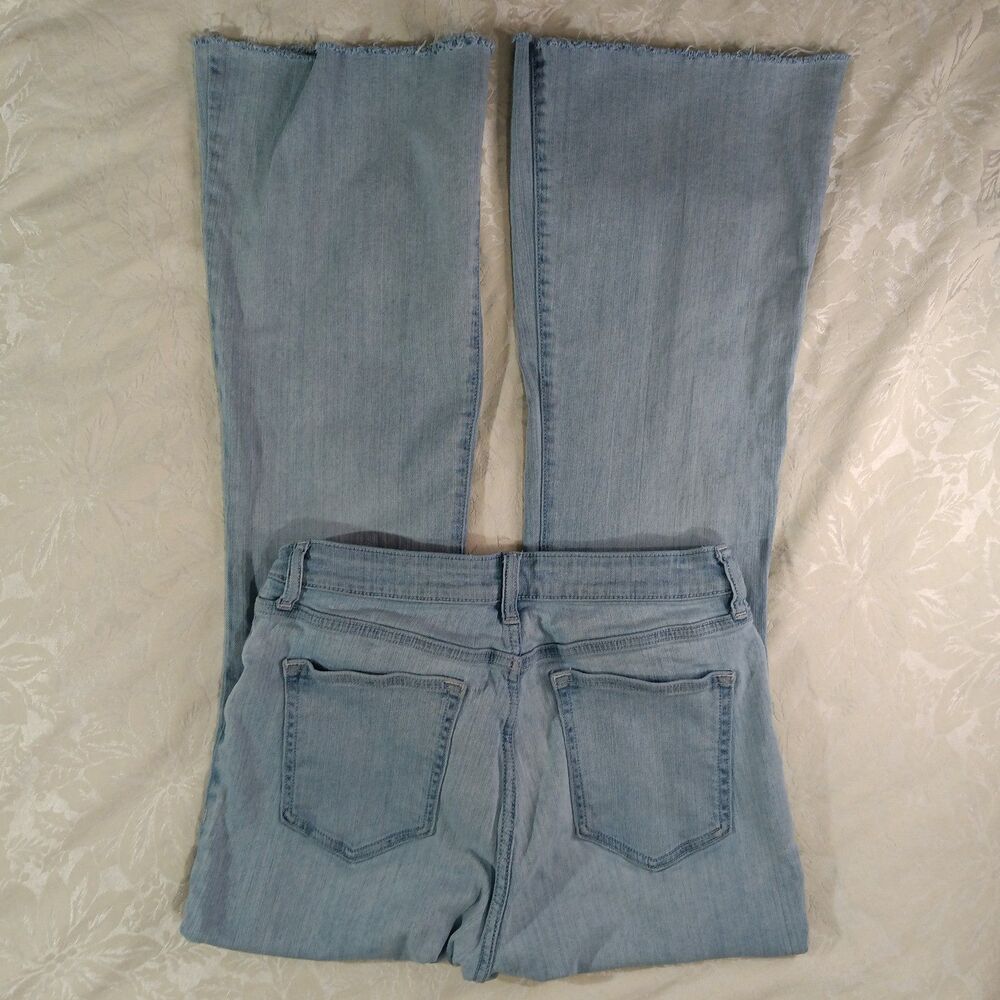 Elizabeth And James Jeans 10-30 Light Blue Stretchy High Rise Flare Frayed Hem